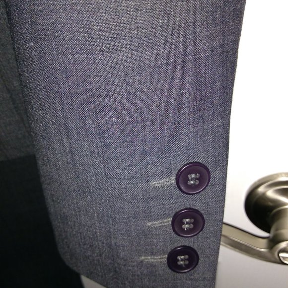 Jones New York Charcoal Suit - Picture 3 of 4